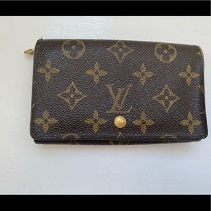 Louis Vuitton Porte Monnaie Tresor Wallet